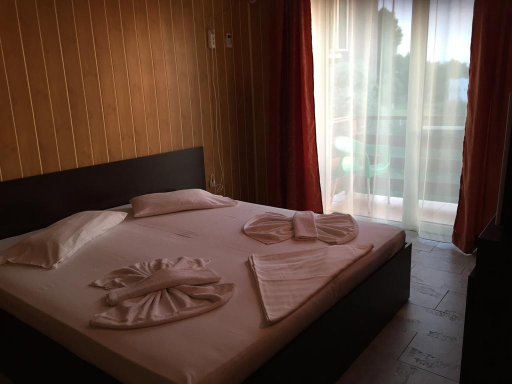 Vila Nusa Hotel Eforie Nord Buitenkant foto
