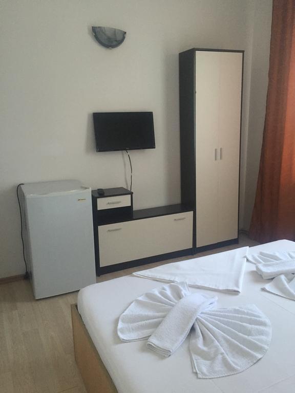 Vila Nusa Hotel Eforie Nord Buitenkant foto